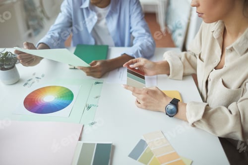 Preview: Designers working with colored pattern