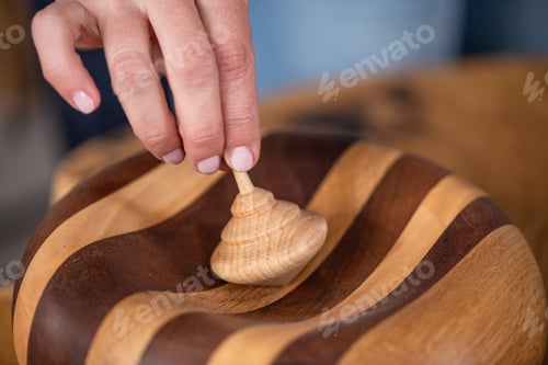 Preview: Handcrafted Wooden Spinner