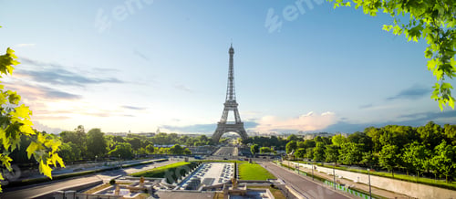 Preview: Paris city center at dawn