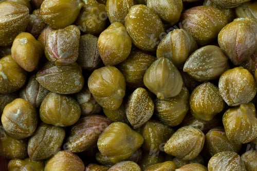Preview: Pickled capers close up full frame