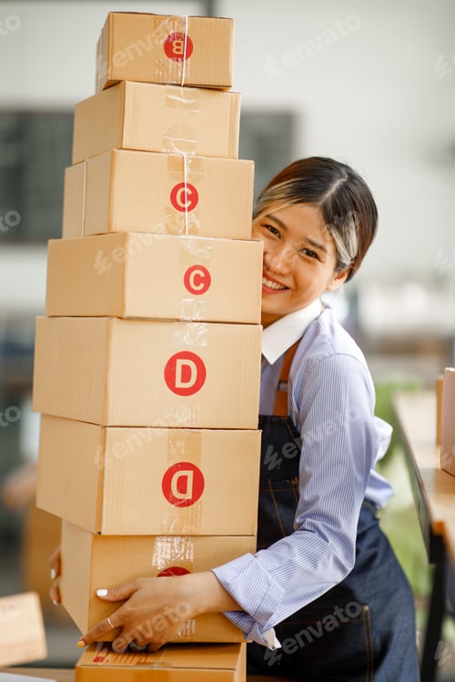 Preview: SME entrepreneur Small business entrepreneurs Online selling ideas,Happy Young Asian business owner