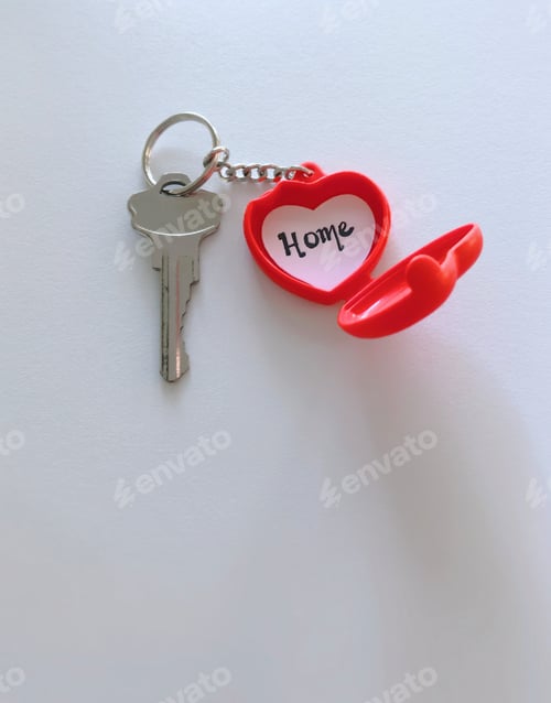 Preview: Minimal New home key in heart keychain with the word home inside of it in bucket list new beginnings