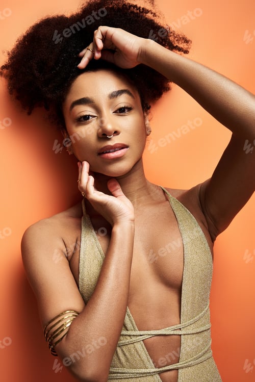 Preview: Vibrant Afro Beauty Strikes a Pose