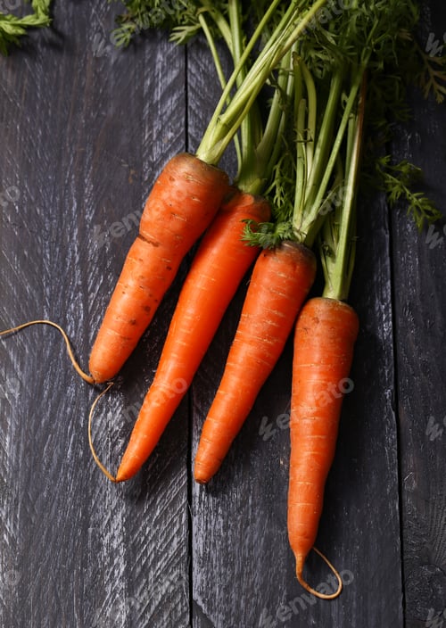 Preview: Fresh Organic Carrots