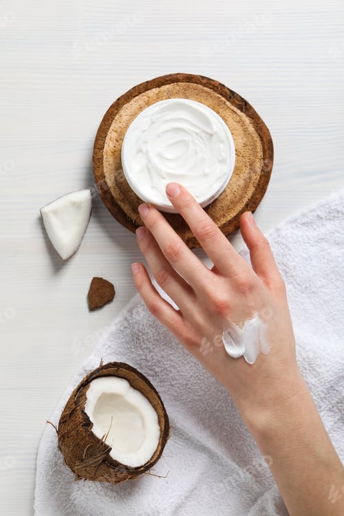 Preview: Concept of body and skin care accessories - coconut cosmetic