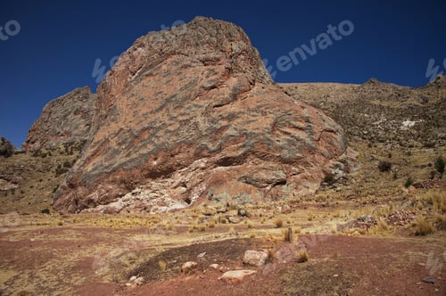 Preview: Scenic view of mountain in Peru lit by sun
