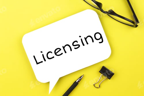 Preview: White paper speech bubble with inscription licensing