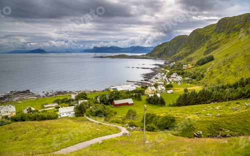 Preview: view of the island of Runde