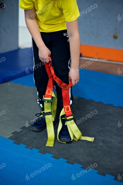 Preview: Kid rock climbing in climbing gym