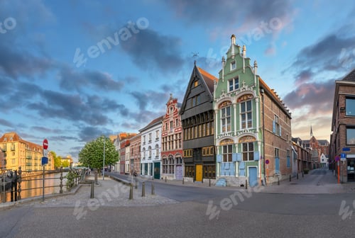 Preview: Old traditional houses in Mechelen, Belgium