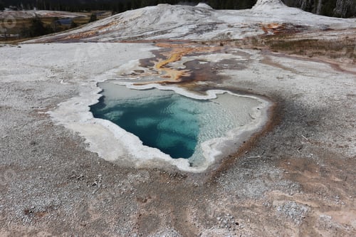 Preview: Geothermal hot spring in Yellowstone National Park