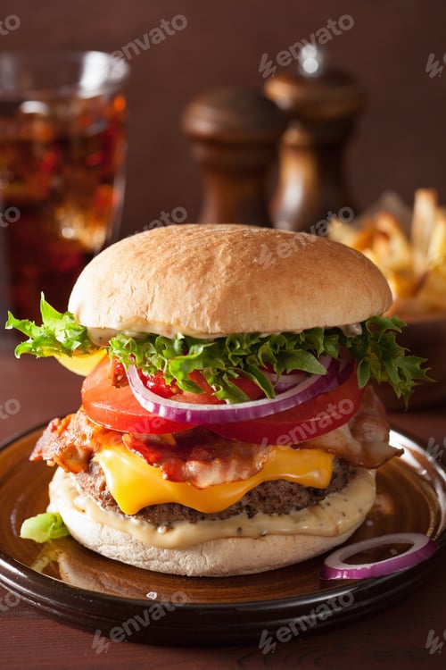 Preview: bacon cheese burger with beef patty, tomato and onion