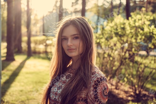 Preview: A girl in an autumn park.