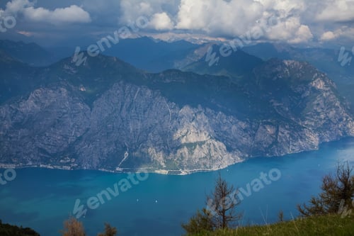 Preview: Garda Lake top view