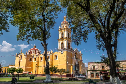 Preview: Church of San Pedro Apostol at Cholula Main Square - Cholula, Puebla, Mexico