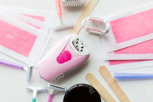 Preview: hair removal wax, epilator and safety razor