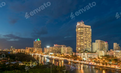 Preview: Modern condos, Miami Beach, Florida, USA
