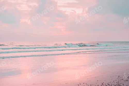 Preview: Pastel colors Ocean and sunset sky