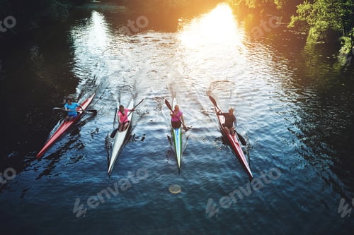 Preview: Team of rowing people