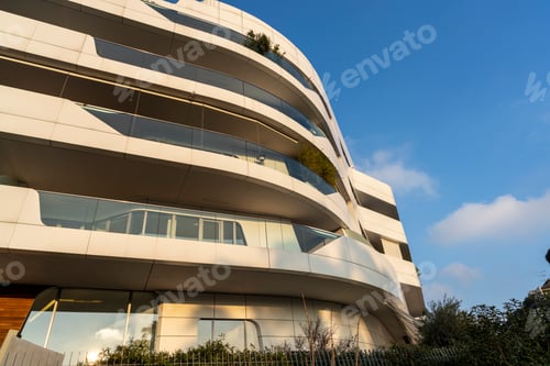 Preview: Modern Hadid buildings at Citylife, Milan