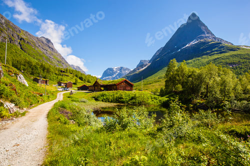 Preview: Innerdalen valley beautiful hiking destination, Norway