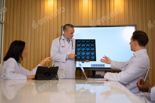 Preview: Group of doctors are meeting at hospital.