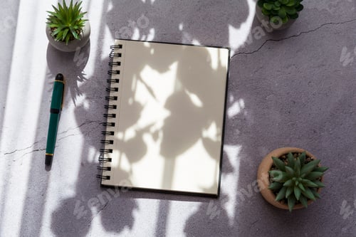 Vista previa: Notepad and pen, flat lay