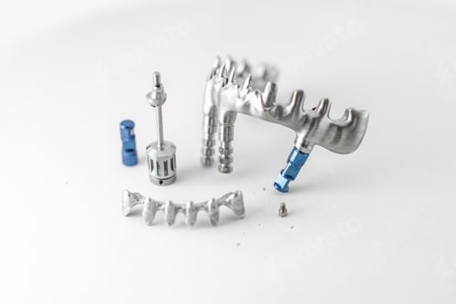 Preview: Metal frame for dental implants