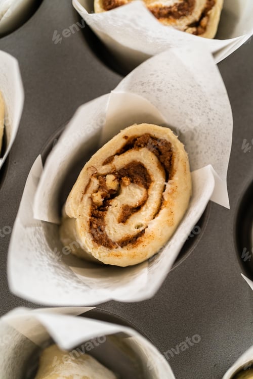 Preview: Captivating Capture of No-Yeast Cinnamon Roll Cupcakes