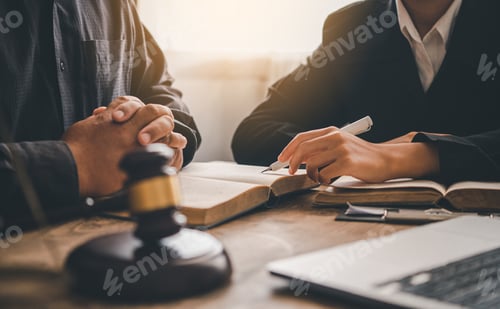 Preview: Lawyers give advice about judgment, agreements, justice Customer