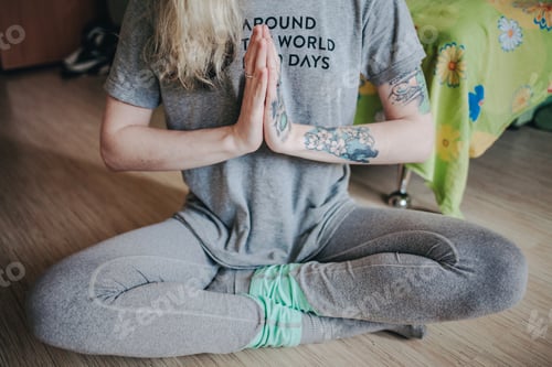 Preview: girl meditate at home / meditation / prayer position