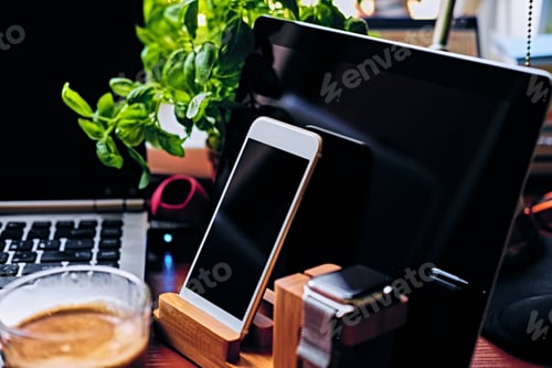 Preview: Communication set with wooden stand, smart watch, tablet PC