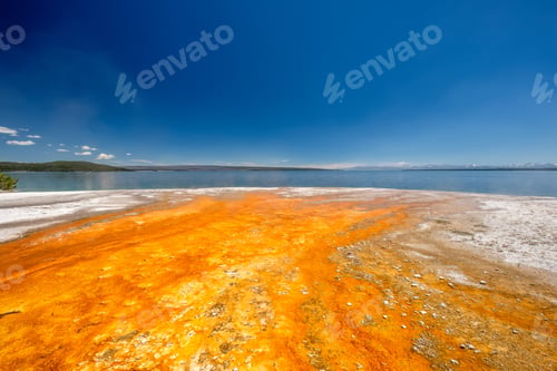 Preview: Hot thermal spring in Yellowstone