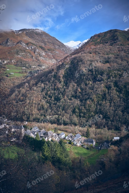 Preview: Wonderful view of village between hills and forest