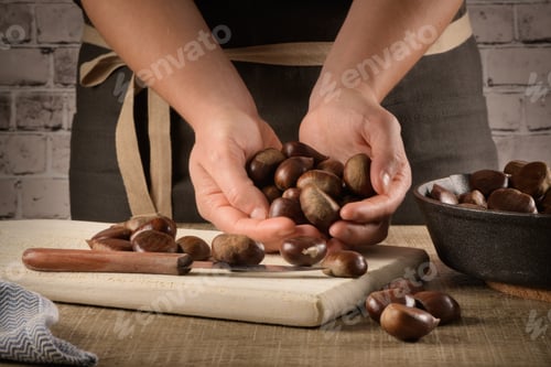 Preview: Woman cuts chestnuts
