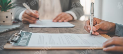 Preview: businessman is negotiating, advising, and explaining the matter of the contract