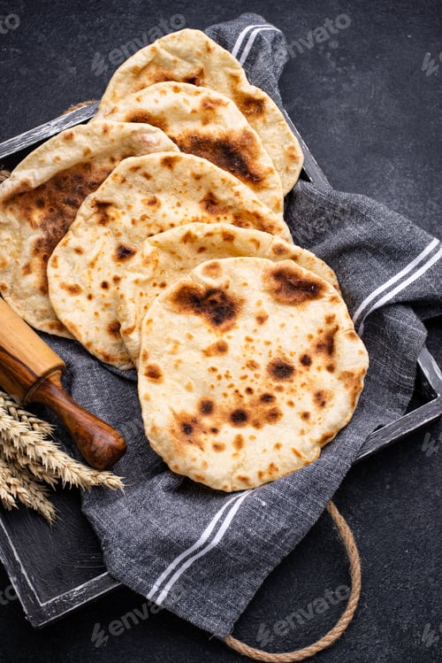Preview: Pita bread, traditional Jewish food