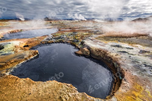 Preview: Full of sulfur and steam geothermal area in Iceland