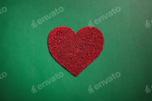 Preview: Red sparkle heart on green background