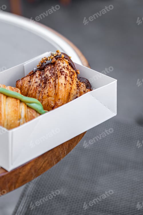 Preview: croissant fresh sweet dessert baking bakery appetizer meal food snack on the table copy space food