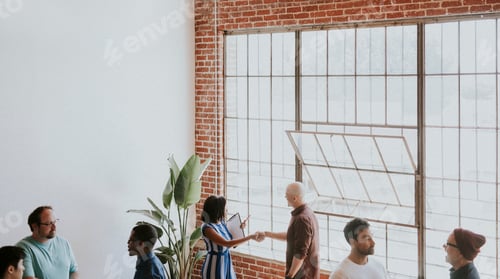 Preview: Diverse people in a business meeting