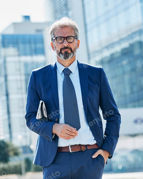 Preview: Portrait of a businessman working
