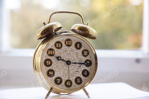 Preview: Alarm clock, morning time, blur glass window background
