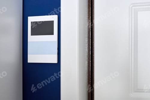 Preview: Video intercom on wall
