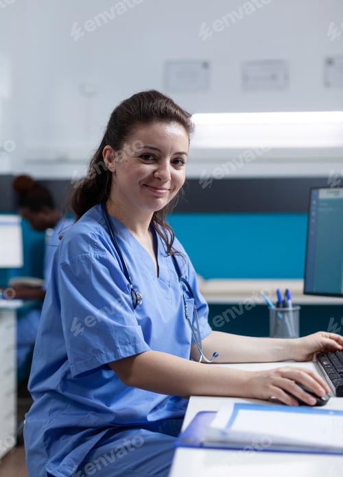 Preview: Portrait of pharmacist nurse with medical stethoscope