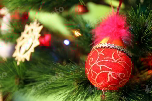 Preview: Festive Christmas Tree with Shiny Ornament