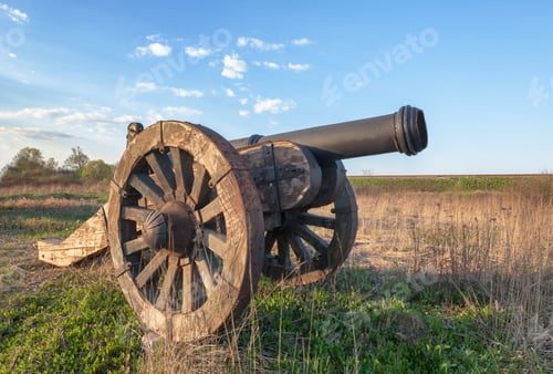 Preview: Old cannon