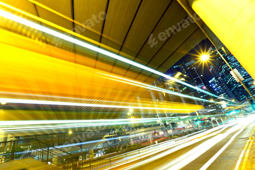 Preview: Traffic trail in city