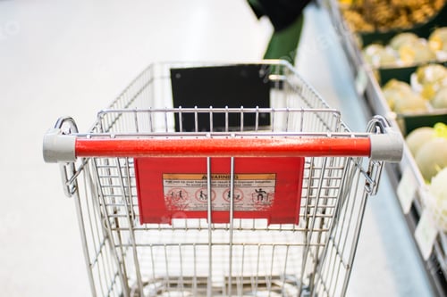 Preview: shopping cart in supermarket