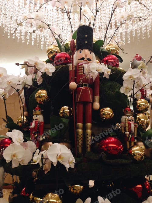 Preview: Christmas decoration with a nutcracker